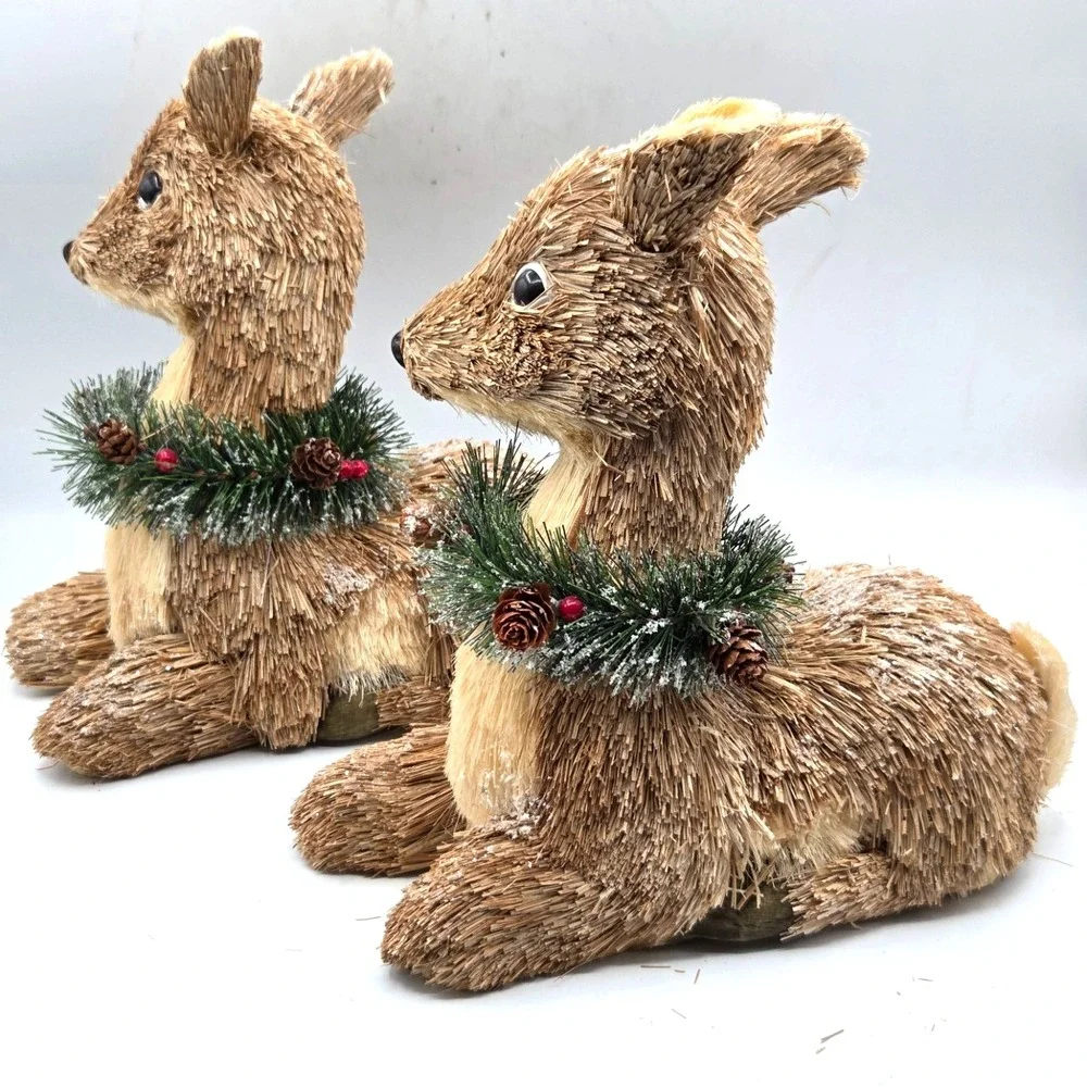 Lot of 2 Straw Deer Holiday Winter Rustic‎ Farmhouse Country Decor 9x11
